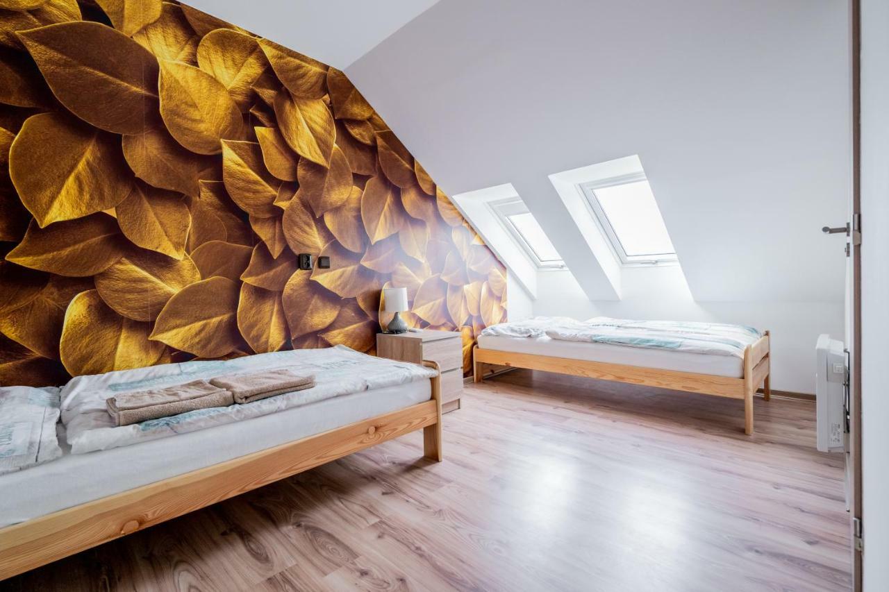 Aroma Gold Hotell Dolní Bousov Eksteriør bilde